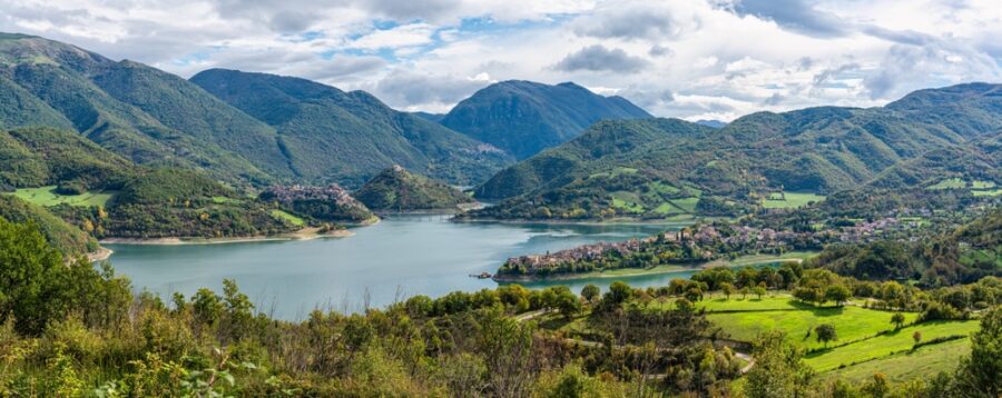 panoramic,sight,of,lake,turano,,with,the,beautiful,villages,of