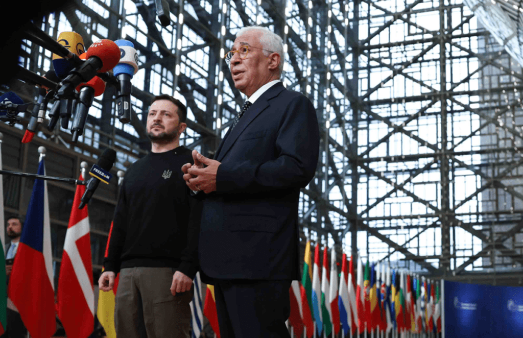 Olimpiadi, squalificato l’atleta ucraino che voleva omaggiare gli sportivi uccisi nel conflitto con la Russia 2 Zelensky e il neopresidente del Consiglio Europeo, il portoghese António Costa
