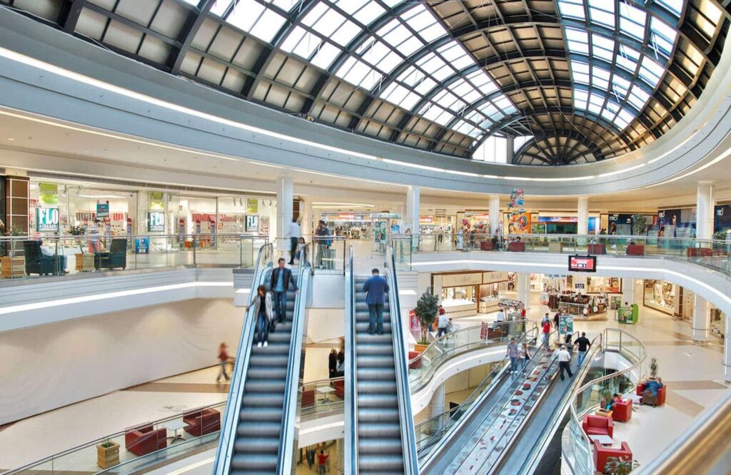 Chiusi per le Feste 2 centri-commerciali