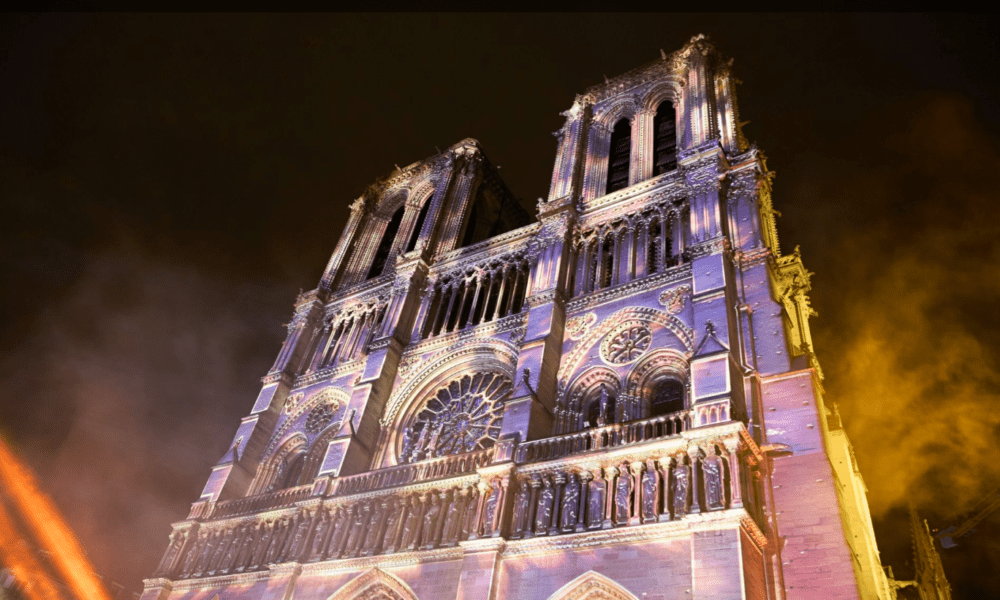 L'esterno della Cattedrale di Notre Dame © Régine Mahaux per la Diocesi di Parigi