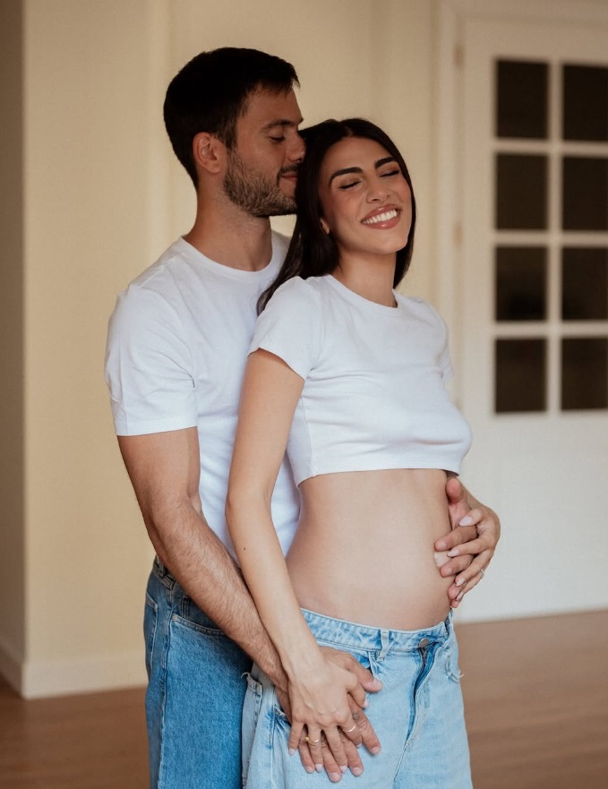 Giulia Salemi e Pierpaolo Pretelli sono genitori: è nato Kian! 2 Pierpaolo Pretelli (34) e Giulia Salemi (31) avevano annunciato la dolce attesa pubblicando sui social uno scatto con il pancino in bella vista.