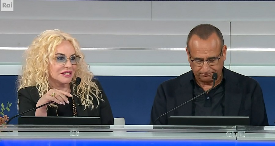 A proposito di un Sanremo in rosa, Antonella Clerici (61) ha dichiarato: «Io l’ho fatto nel 2010 da sola, senza co-conduttori perché nessuno ci credeva. Speriamo che ci siano altre opportunità e che ci siano altre conduzioni al femminile».