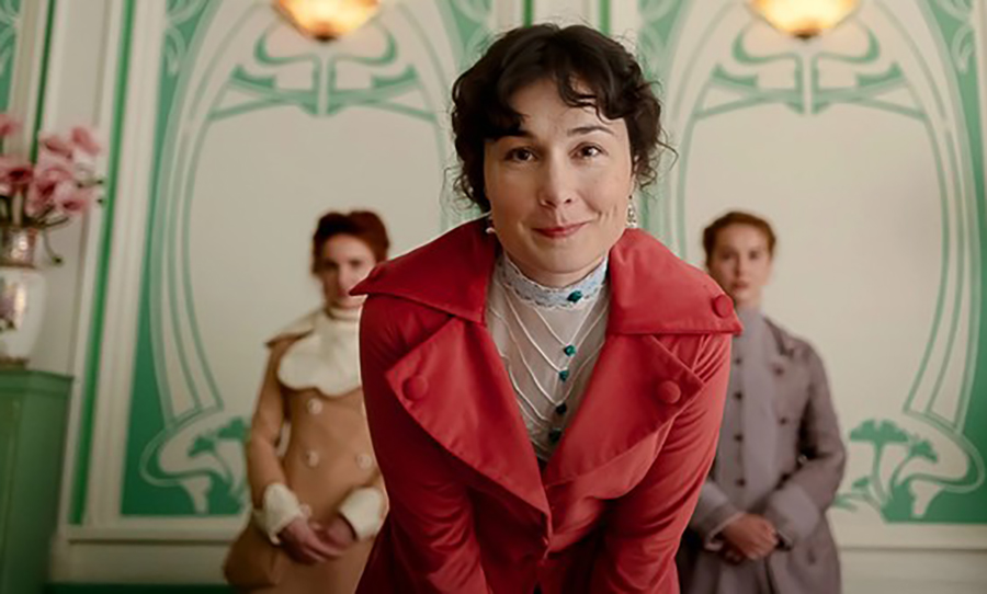 fiction La protagonista Nadia de Santiago (35 anni)