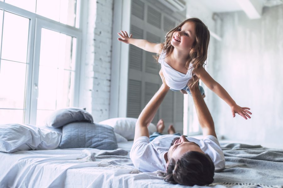 Sentenza storica: ora anche i single possono adottare! 1 I single possono adottare