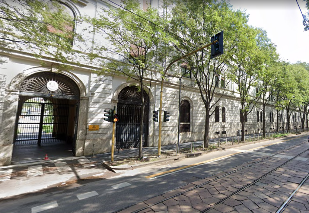 La caserma "Montebello", a Milano, sede della sezione investigazioni scientifiche dei Carabinieri.