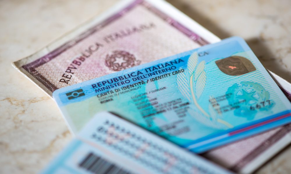 Cassazione: via “padre” e “madre” dai documenti dei minori, torna “genitori” Cassazione: via “padre” e “madre” dai documenti dei minori, torna “genitori”