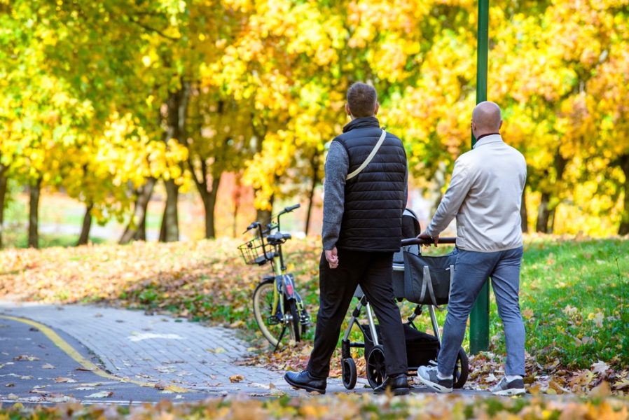Cassazione: via “padre” e “madre” dai documenti dei minori, torna “genitori” 5 Famiglia arcobaleno
