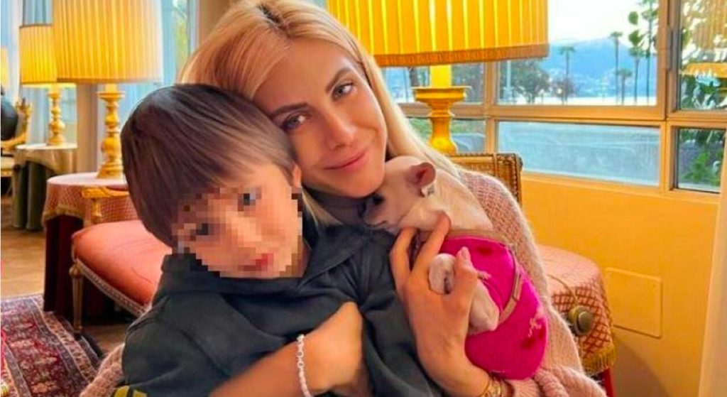 Paola voleva sposarlo: «Sposo Gianmarco. Mio figlio Michele lo adora, lo chiama papà», aveva rivelato.