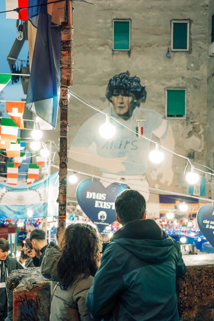 Il murales di Diego Armando Maradona ai quartieri spagnoli.