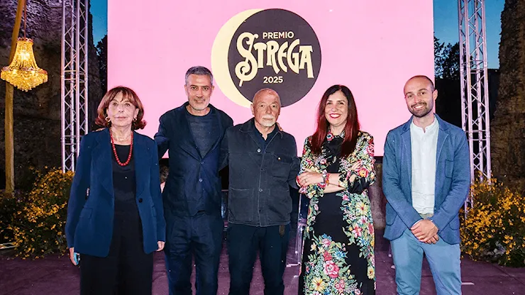 Aspettando il "Premio Strega 2025": ecco i cinque finalisti!