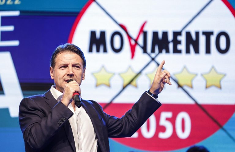 Grillo Vs Conte: è guerra!