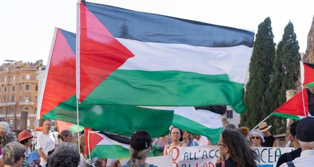 La Global Sumud Flotilla pronta a partire per rompere l’assedio israeliano nella striscia di Gaza