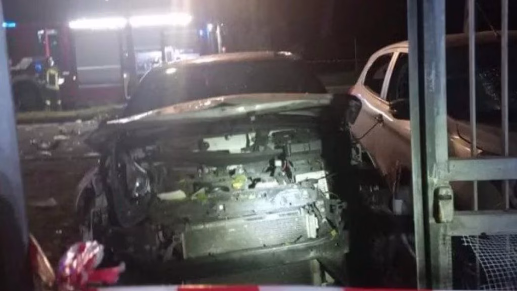 Attentato contro il giornalista Sigrifido Ranucci, la sua auto fatta esplodere con un chilo di esplosivo