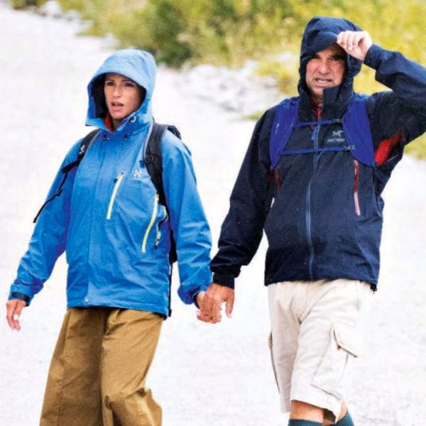 Michelle Hunziker e Nino Tronchetti Provera: è finita? 1 Michelle Hunziker (48) e Nino Tronchetti Provera (57) avevano molte passioni in comune come lo sport e la natura. Questa estate si sono regalati vacanze d'amore tra mare e montagna.