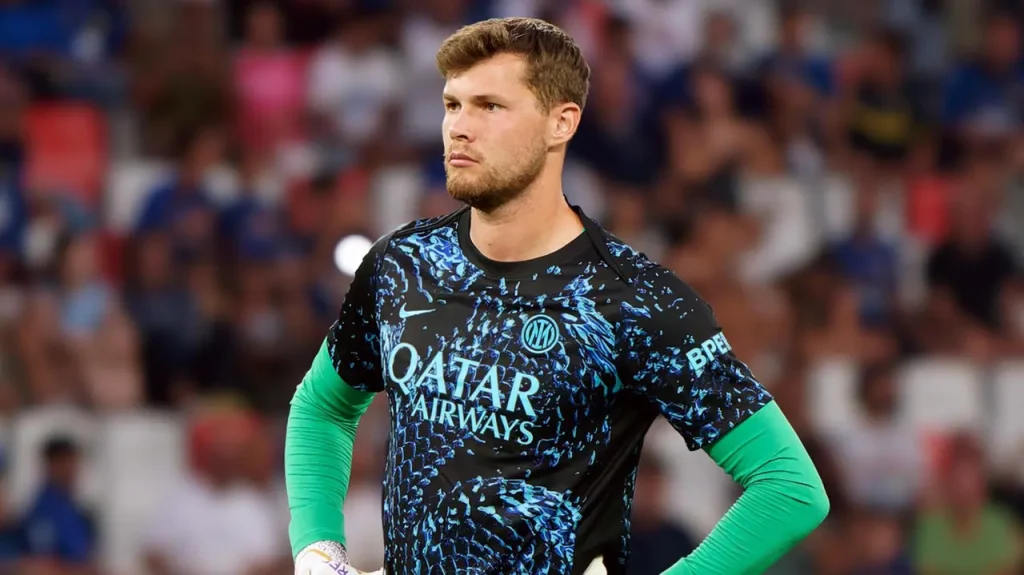 Il secondo portiere dell’Inter Josep Martinez investe e uccide un anziano con la sua auto