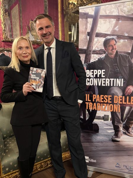 Beppe Convertini a Roma per presentare il nuovo libro “Il Paese delle Tradizioni”