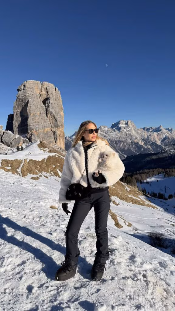 Ilary Blasi: a Cortina spunta l’anello di fidanzamento