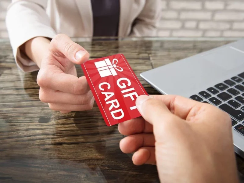 Una gift card è utile... e toglie il pensiero! [credit: web]