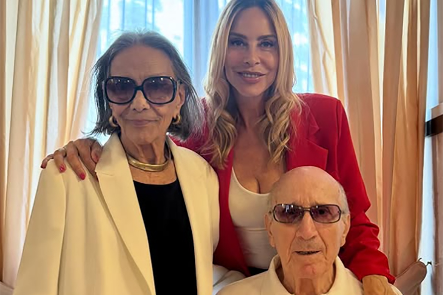 Con mamma Biagina e papà Pietro.