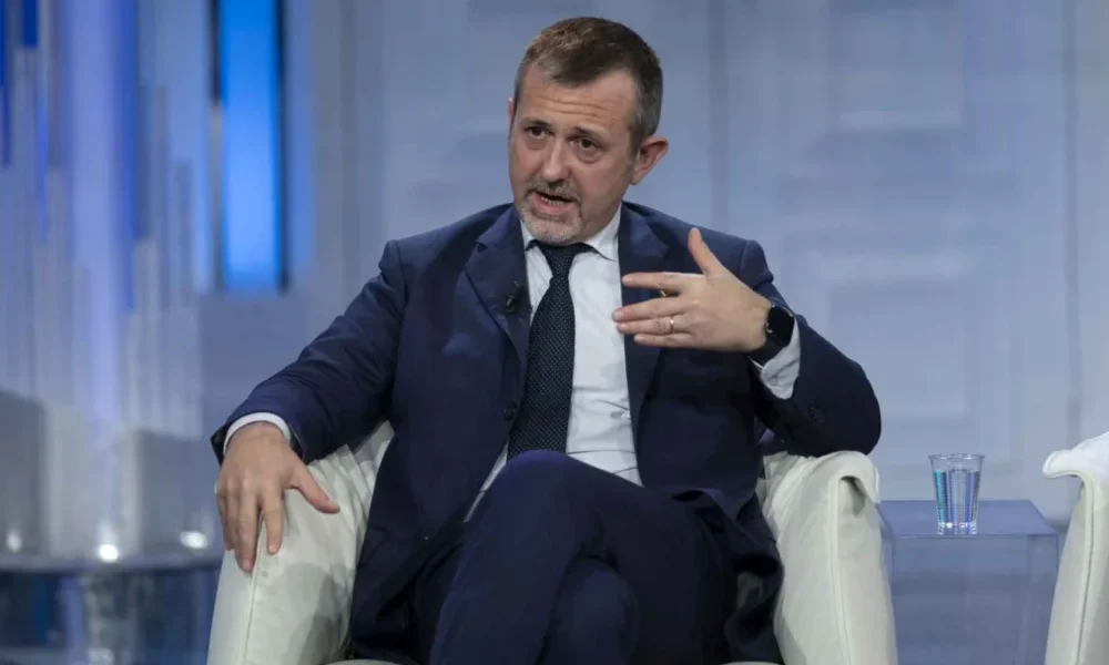 Alla vigilia del referendum scoppia il caso Delmastro