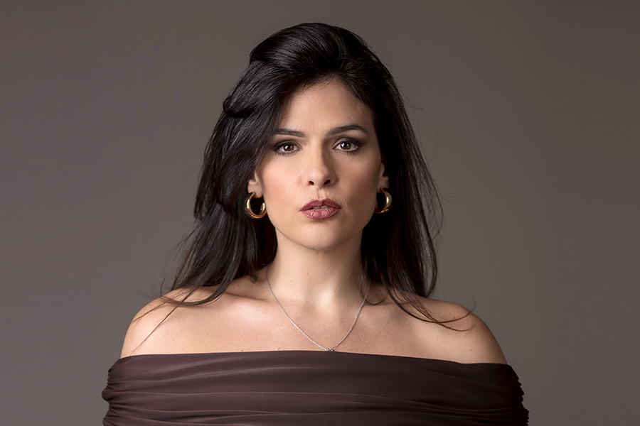 Daniela De Vita: «Il successo in “Un posto al sole” e “Malavia”, ora sogno un film con Paolo Sorrentino»