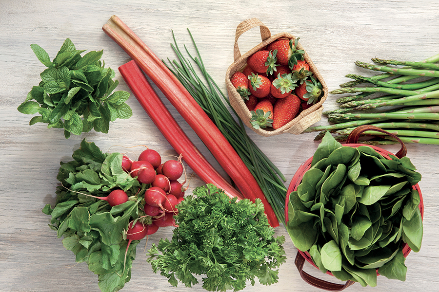 Addio stanchezza: 4 posizioni yoga per principianti e buone abitudini per ritrovare energia