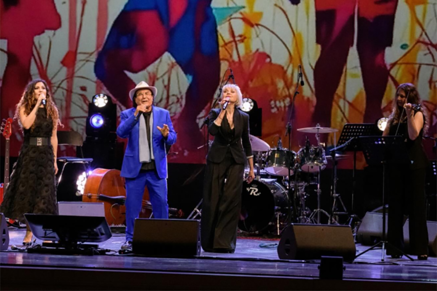 Albano Carrisi (82) on stage durante una serata a Bari dedicata ai bambini di Terra Santa