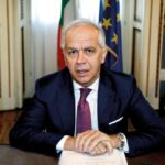 Caso Conte-Piantedosi, silenzio da entrambe le parti. Insorgono le opposizioni: «Ennesimo scandalo di questo governo»