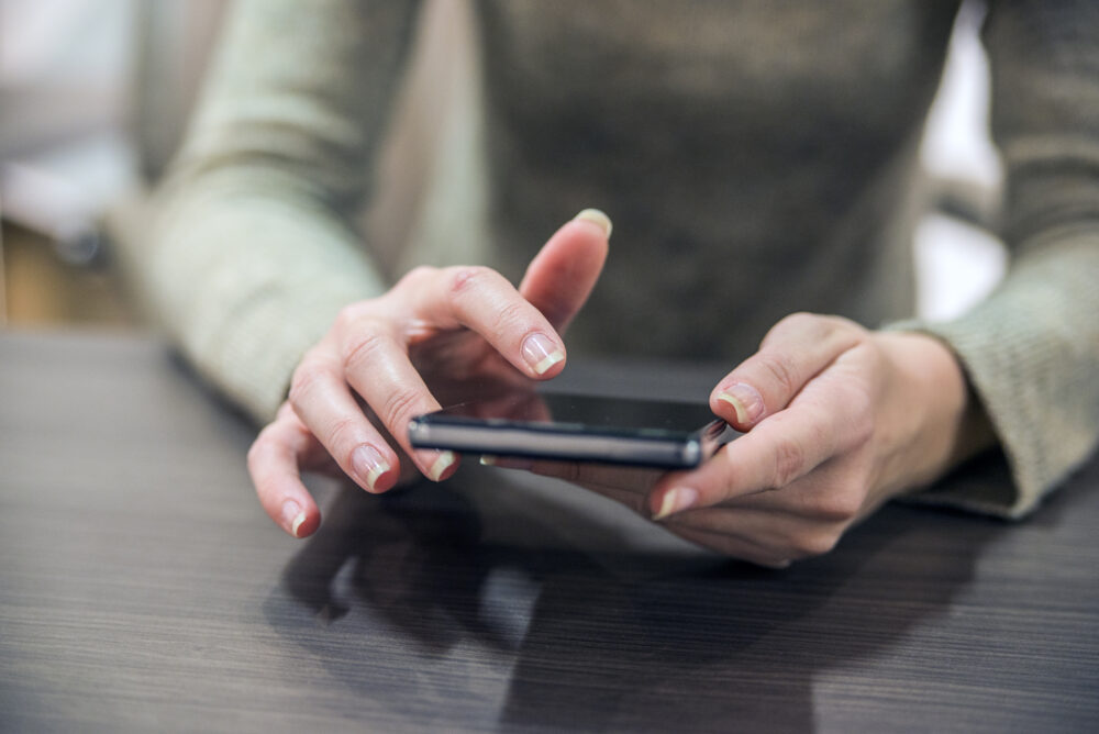 Sempre attaccati al telefono? Vi serve un menù della dopamina 1 Sempre attaccati al telefono? Vi serve un menù della dopamina
