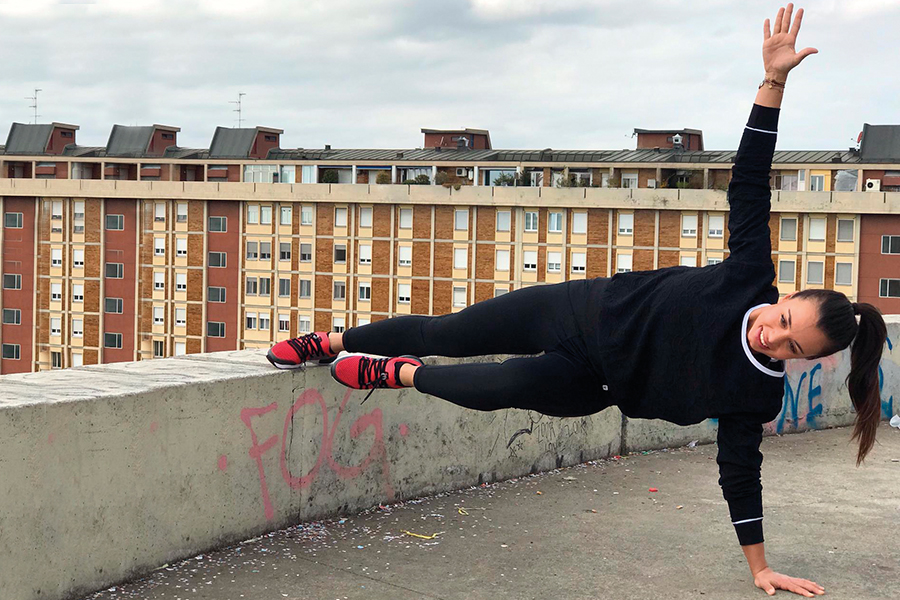 Allenamento all’aria aperta: 6 esercizi per bruciare calorie a costo zero! 5 Allenamento all’aria aperta: 6 esercizi per bruciare calorie a costo zero!
