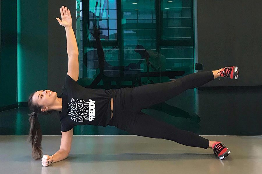 Pancia piatta prima dell’estate: gli esercizi e gli sport più efficaci
