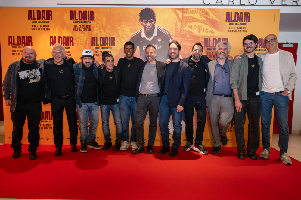 “Aldair cuore giallorosso”. Un docufilm che è un atto d’amore 8 Il photocall dell'anteprima romana per la stampa al cinema Barberini, lo scorso 13 maggio, con tutto il cast.