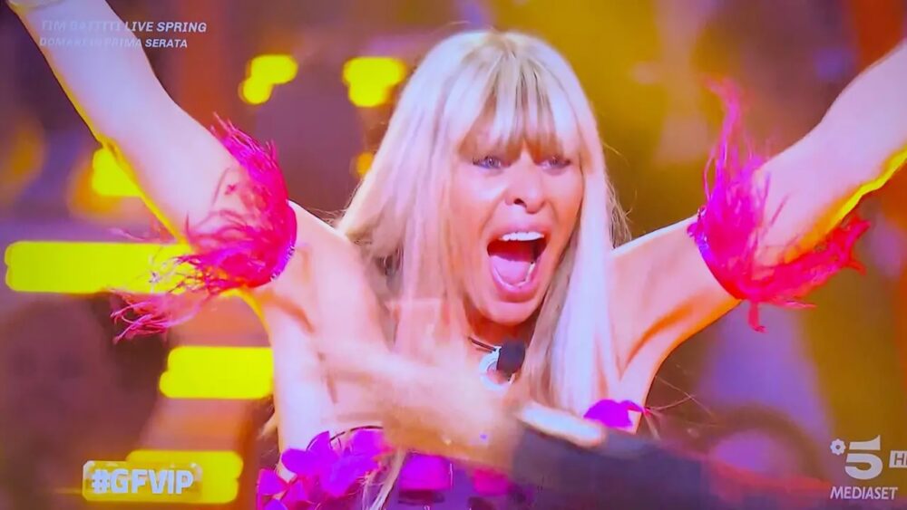 Alessandra Mussolini vince GF Vip, le reazioni dei gieffini. Ma il vero vincitore è un altro alessandra mussolini