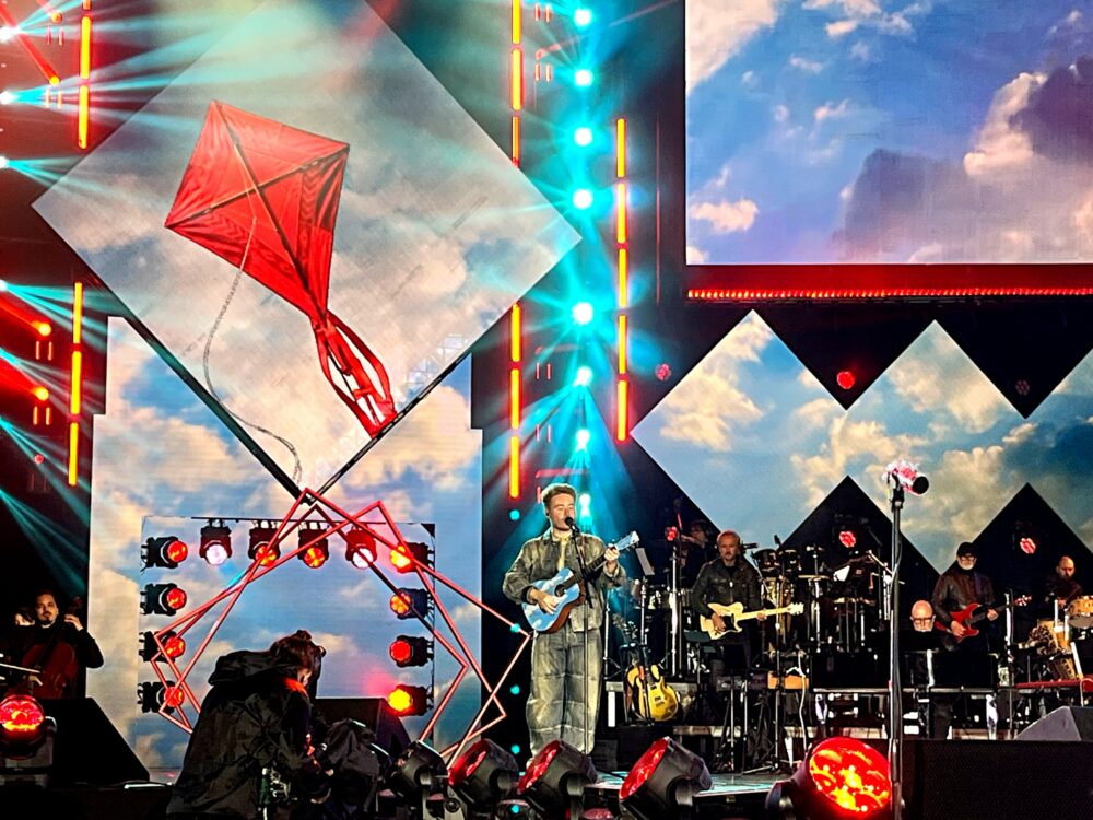"Radio Italia Live 2026" conquista Milano: 20mila persone in Piazza Duomo nonostante la pioggia 2 Alfa (25)