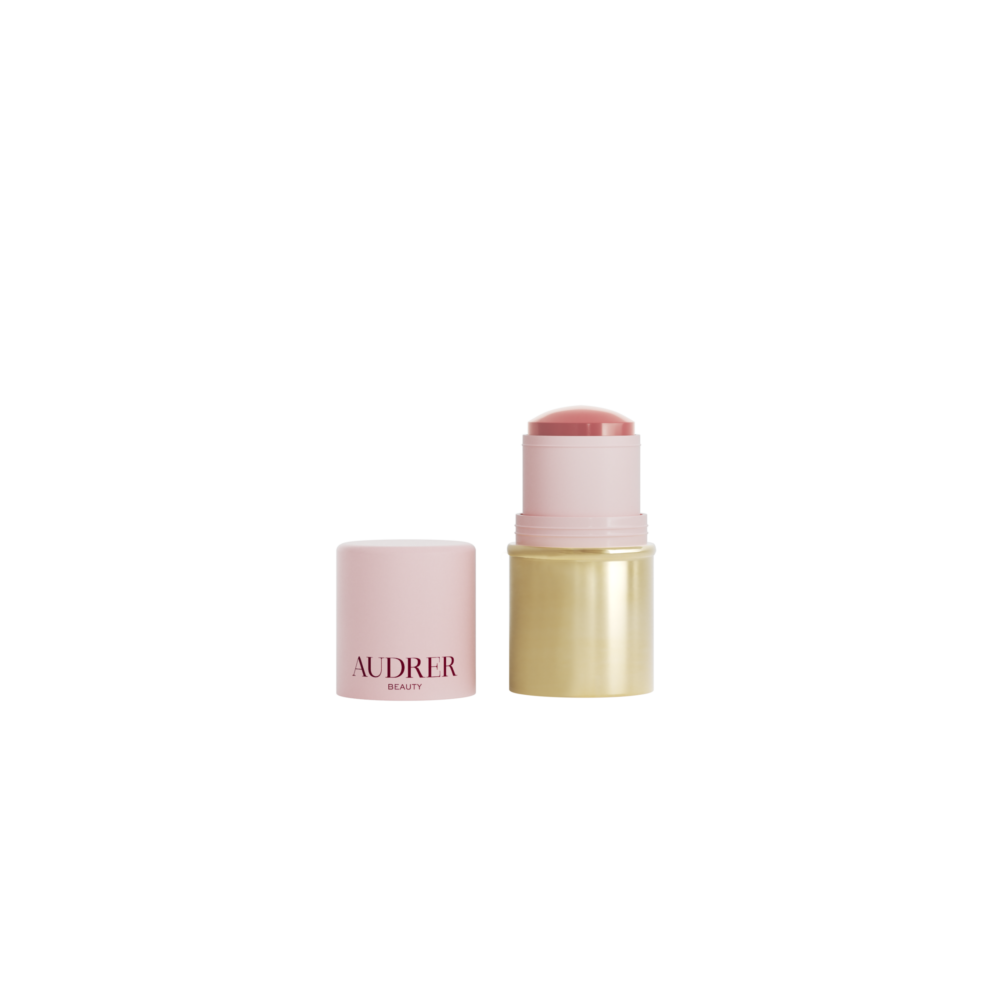 Sculpt & Glow: il trend make up che ridefinisce il viso con leggerezza 6 Sculpt & Glow: il trend make up che ridefinisce il viso con leggerezza