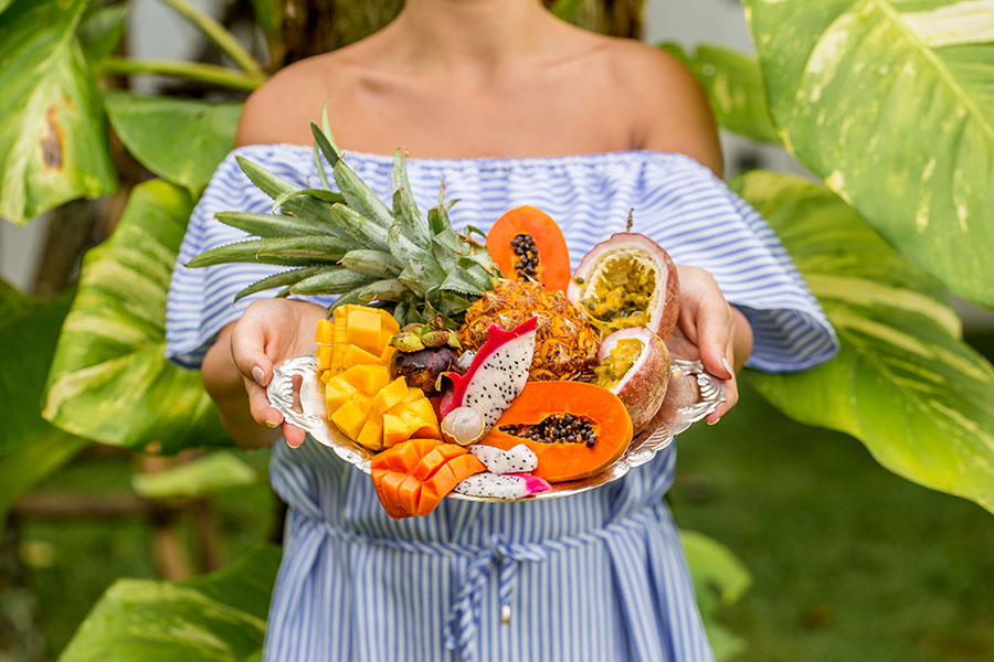 10 frutti tropicali che proteggono la vista e idratano il corpo