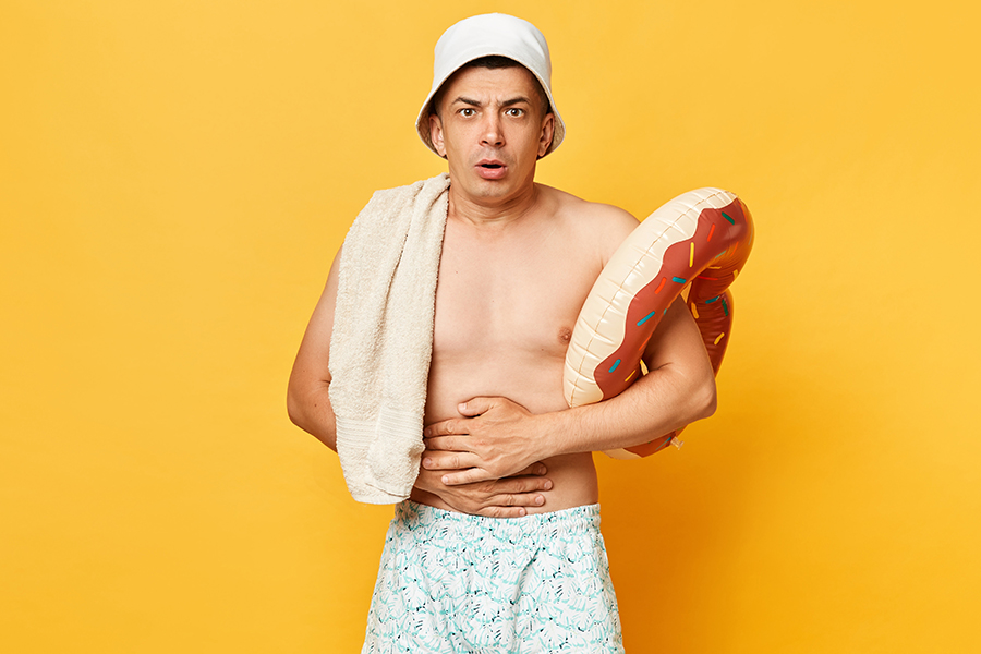 Reflusso e gastrite in vacanza: 4 consigli per prevenirli