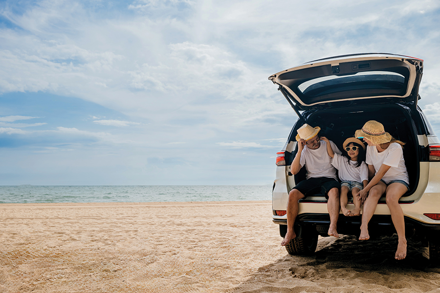 Vacanze con bambini: cosa fare in caso di annegamento, colpo di sole, meduse e altre emergenze estive
