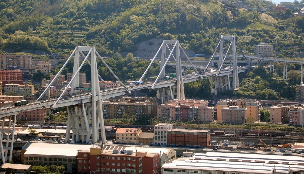 Crollo Ponte Morandi, condanna a 12 anni per l’ex Ad di Autostrade, Giovanni Castellucci