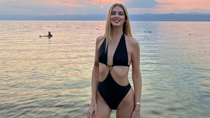 Vacanze VIP: mare o montagna? Ecco dove vanno i personaggi famosi 1 Vacanze VIP: mare o montagna? Ecco dove vanno i personaggi famosi