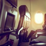 Volare senza schermi né cuffie: ecco la tendenza che trasforma il viaggio in meditazione