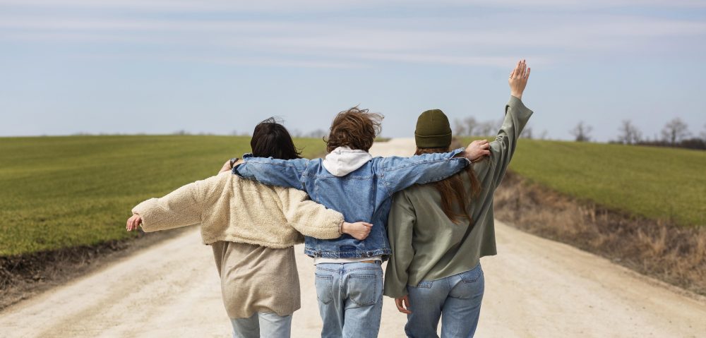 30 luglio, Giornata Mondiale dell'Amicizia: quegli amici che, senza saperlo, ci salvano 4 30 luglio, Giornata Mondiale dell'Amicizia: quegli amici che, senza saperlo, ci salvano