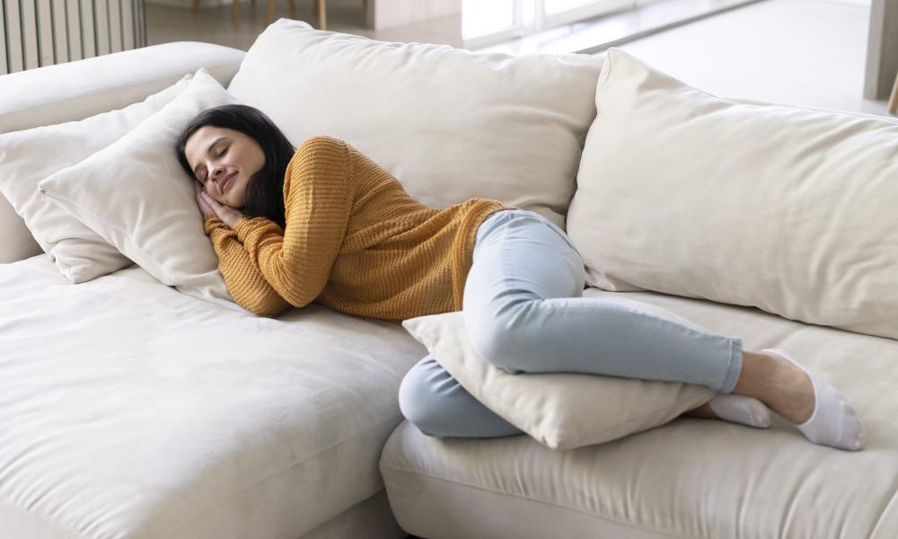 L'ora più calda del pomeriggio: riscoprire il riposo è un atto rivoluzionario