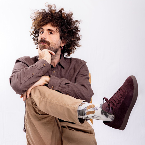 Gio Evan: «“La gioia è un duro lavoro”, ma qualcuno dovrà pur farlo»