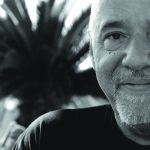 Paulo Coelho il 24 agosto compie 79 anni e le sue citazioni fanno sempre riflettere