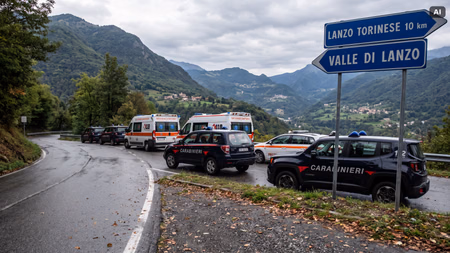 Torino, litiga con i ciclisti e li investe: sei feriti, uno è grave