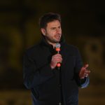 Alessandro Di Battista ricoverato a Cuba, è in gravi condizioni
