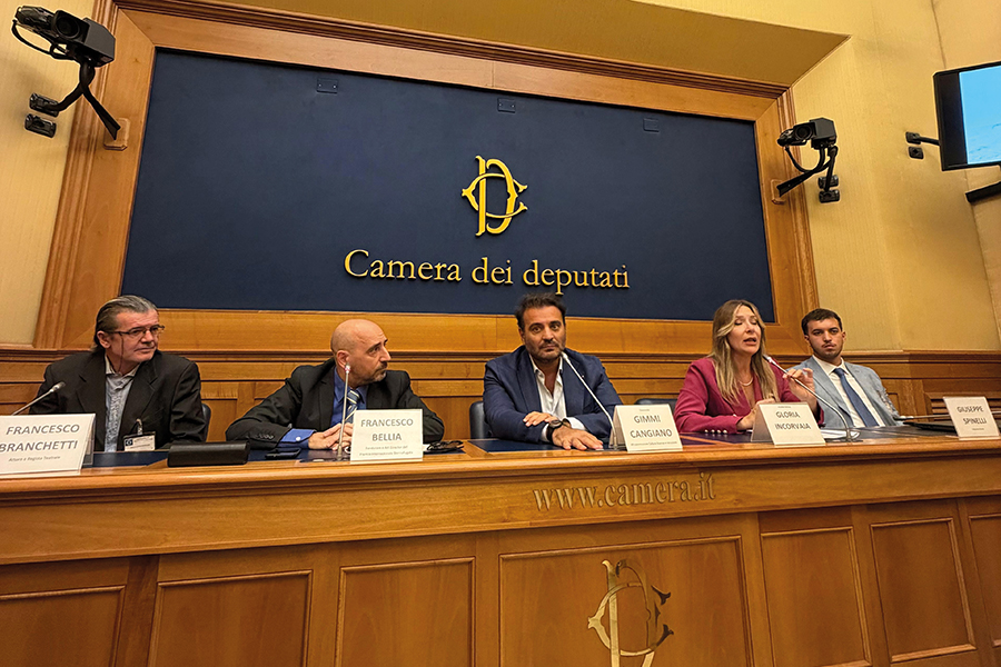 Premio Internazionale Donnafugata 2026, la Sicilia torna protagonista: Daniel McVicar superospite Premio Internazionale Donnafugata 2026, la Sicilia torna protagonista: Daniel McVicar superospite