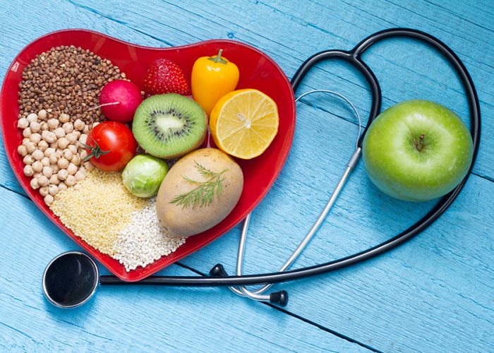 Colesterolo, la prevenzione comincia a tavola: i cibi da scegliere Colesterolo, la prevenzione comincia a tavola: i cibi da scegliere