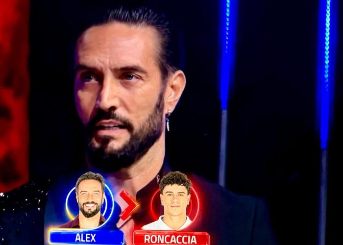 "GF VIP", clamoroso! Alex Belli sbrocca e se ne va. «Questo non è il mio "Grande Fratello"»